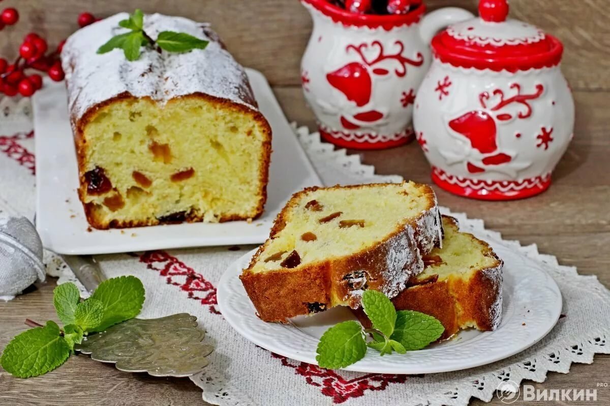 Кекс творожный с изюмом